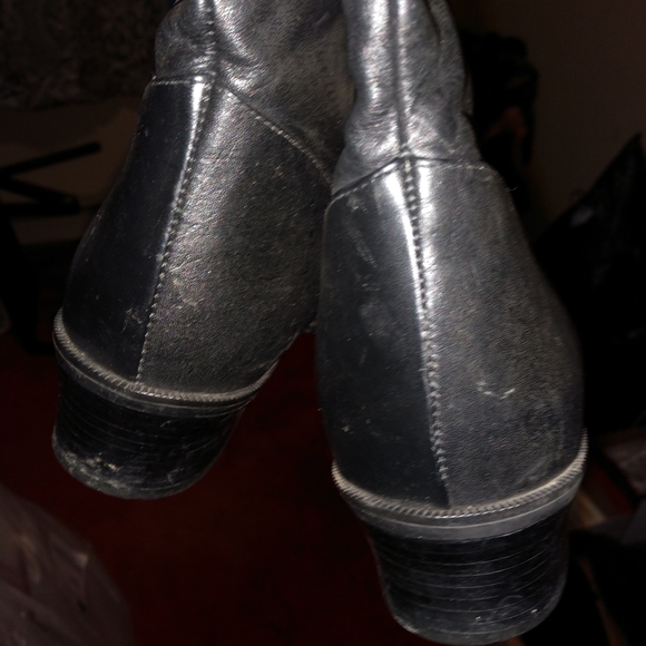 Soft leather boots - Picture 3 of 4